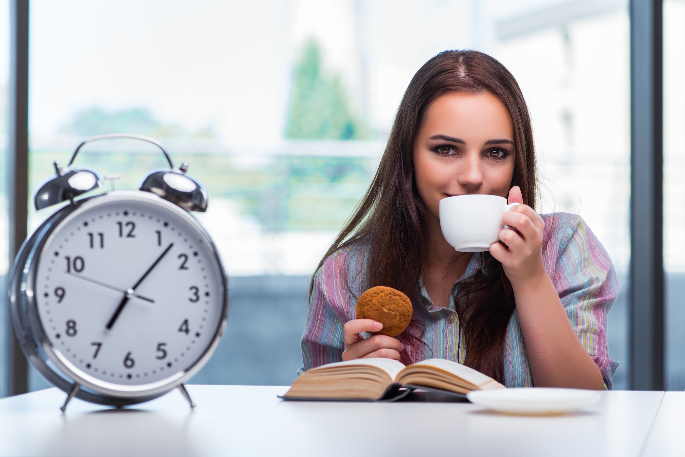 How delaying meals can help reset your body clock