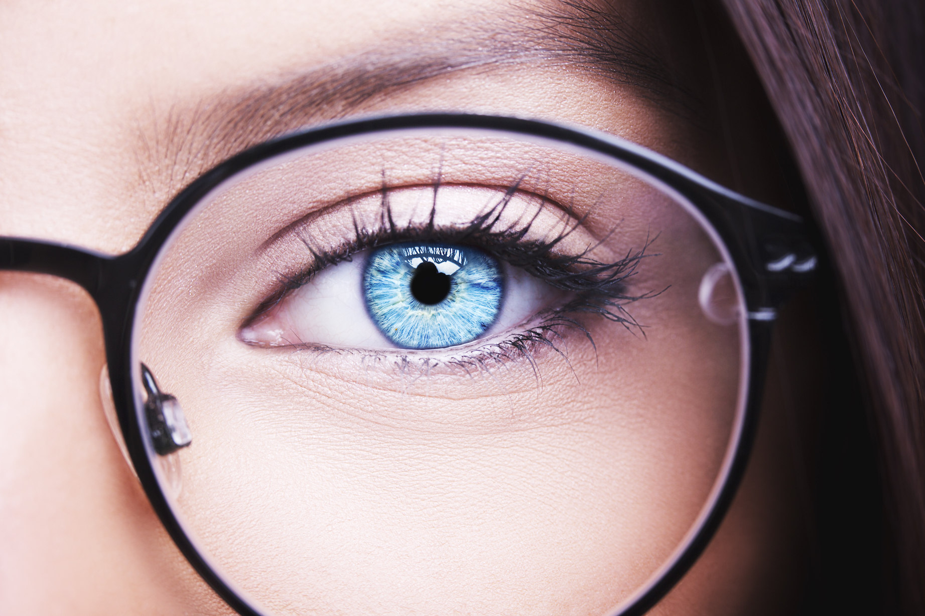 Study finds that people who wear glasses actually are smarter
