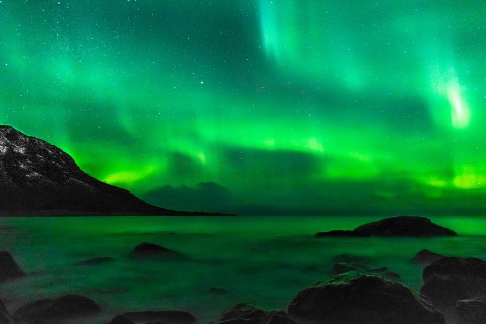 Here's How To Catch The Aurora Borealis