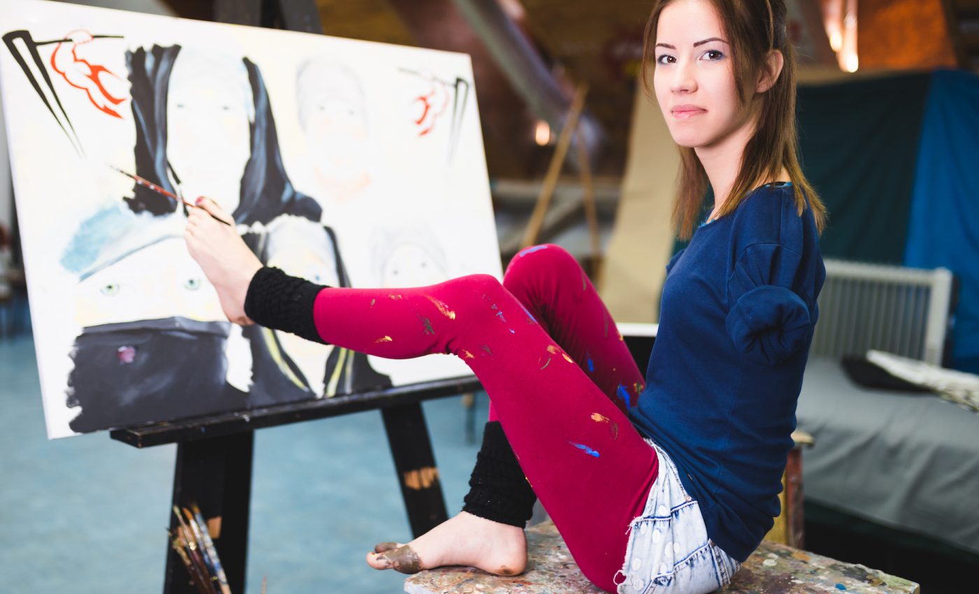 Artists who paint with their feet have maps of their toes in the brain