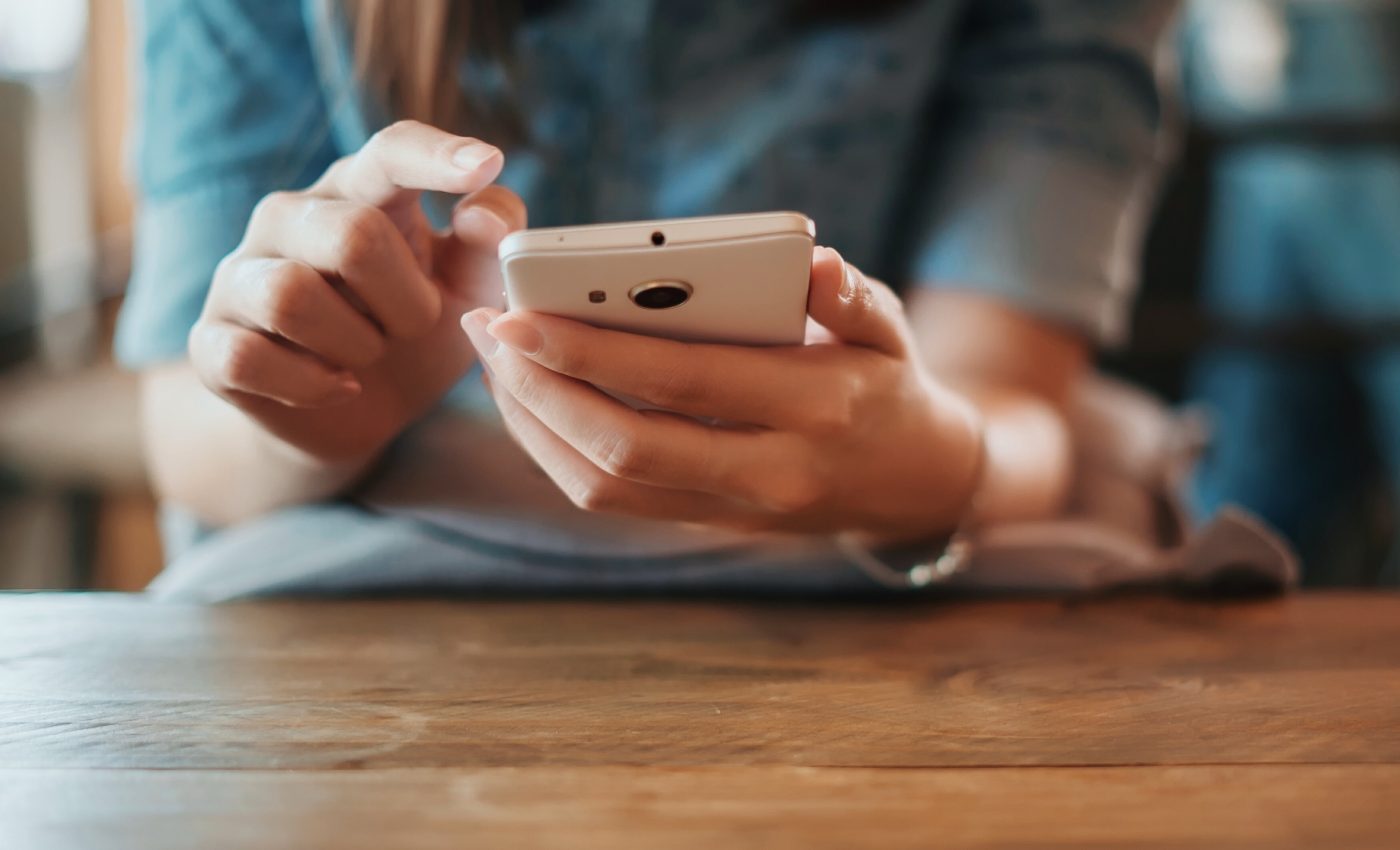 Radio waves may interfere with the circadian clocks of cockroaches