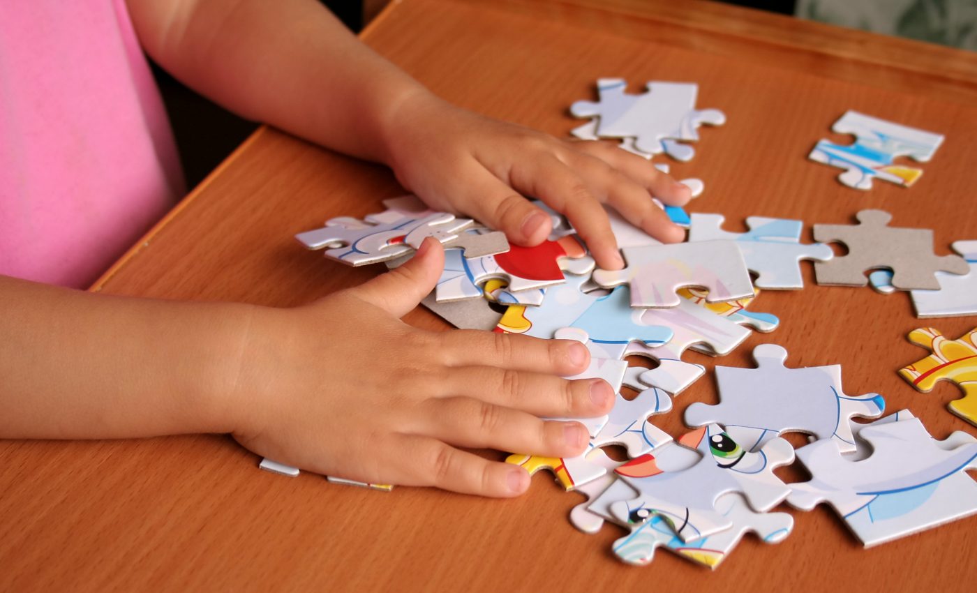 Large brains allow humans to master motor skills