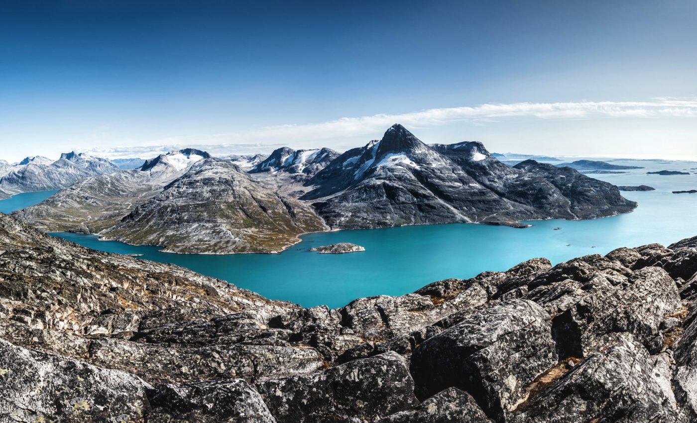 Extreme melt seasons change the behavior of ice sheets