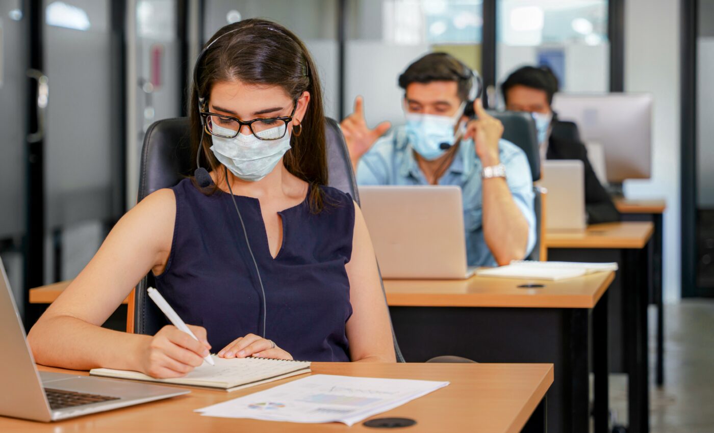 Indoor humidity affects the transmission of COVID-19