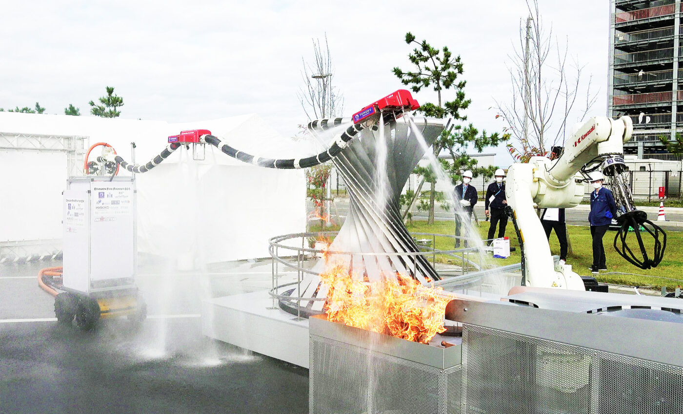 "Dragon Firefighter" is a flying robot that fights fires from above