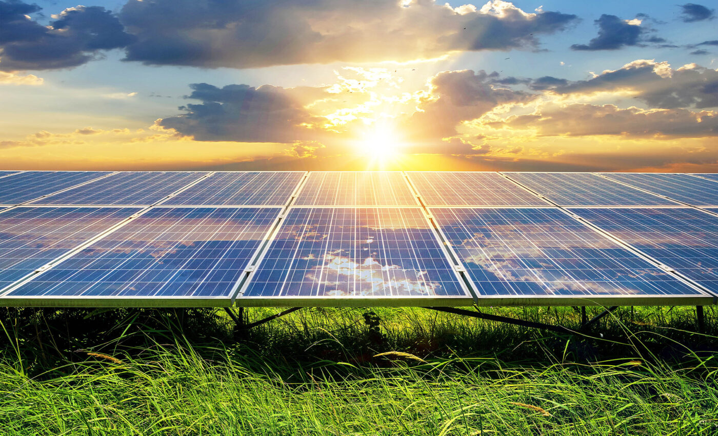 New tech melts steel and concrete using only solar energy