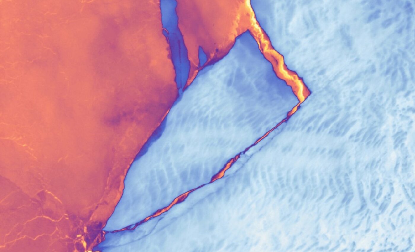 Birth of an iceberg: A-83 breaks free from Antarctica