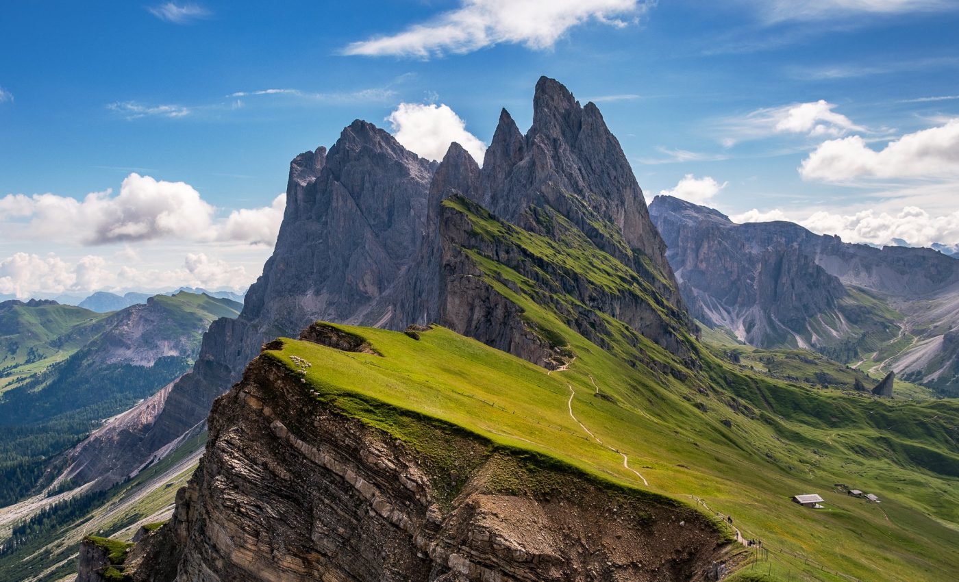 Mountain building triggered a mass extinction event